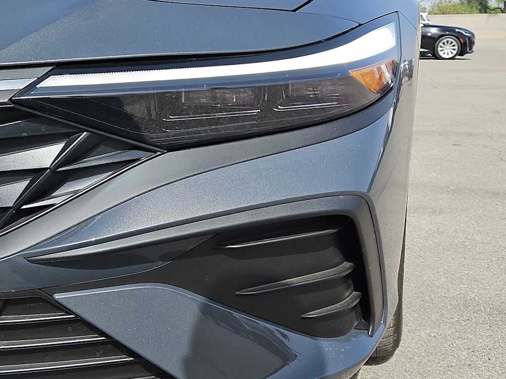 Thumbnail: 2025 Hyundai Elantra - 23