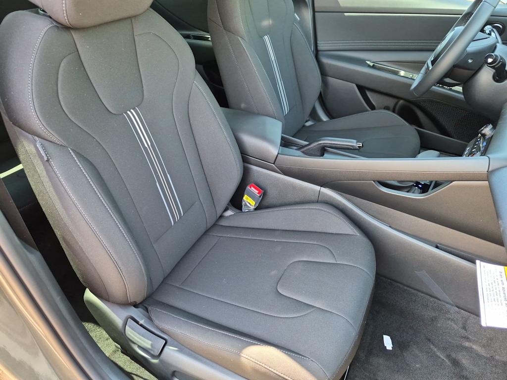 Thumbnail: 2026 Hyundai Elantra - 27