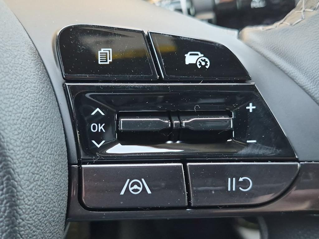Thumbnail: 2026 Hyundai Elantra - 15