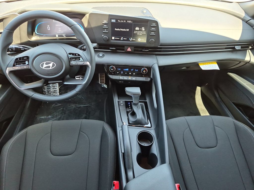 Thumbnail: 2026 Hyundai Elantra - 10