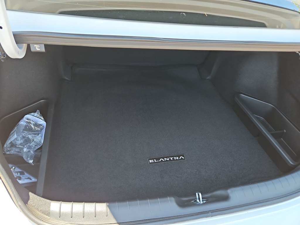 Thumbnail: 2026 Hyundai Elantra - 18