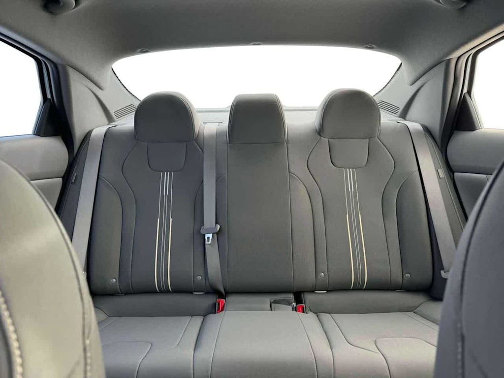 Thumbnail: 2025 Hyundai Elantra - 8