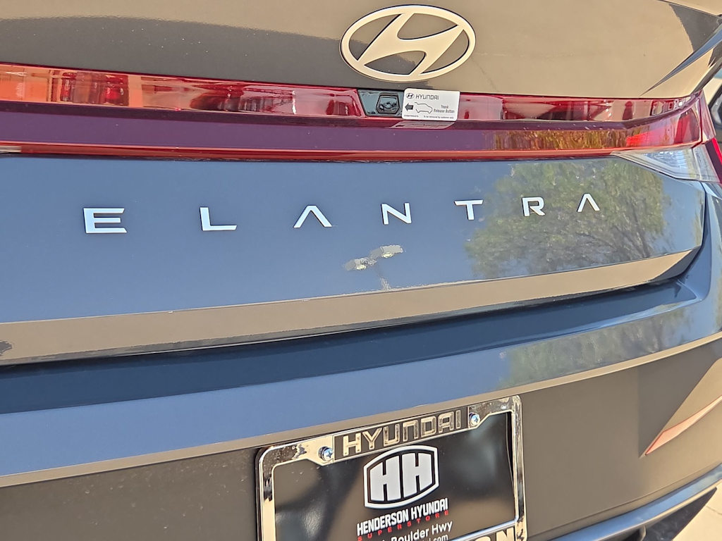 Thumbnail: 2025 Hyundai Elantra - 24