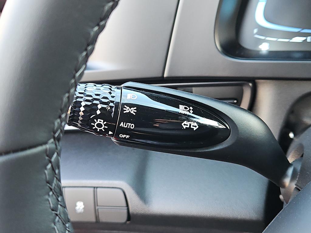Thumbnail: 2025 Hyundai Elantra - 27