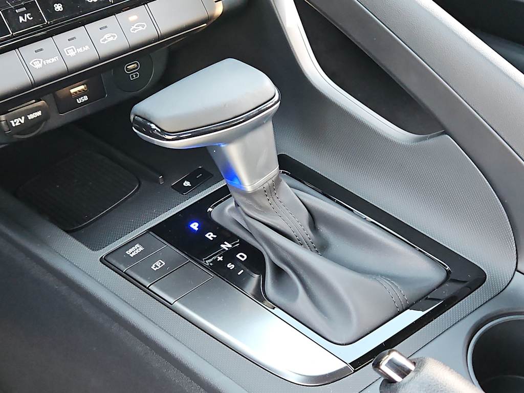 Thumbnail: 2025 Hyundai Elantra - 16