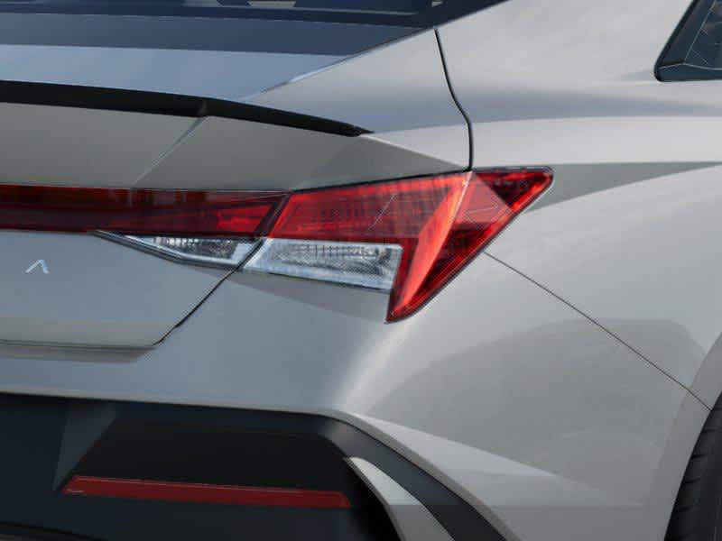 Thumbnail: 2025 Hyundai Elantra - 15