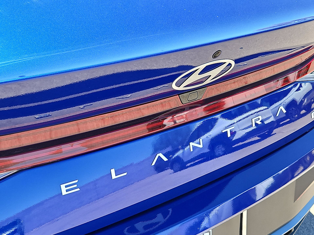 Thumbnail: 2025 Hyundai Elantra - 24