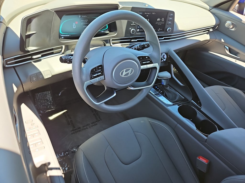 Thumbnail: 2025 Hyundai Elantra - 2