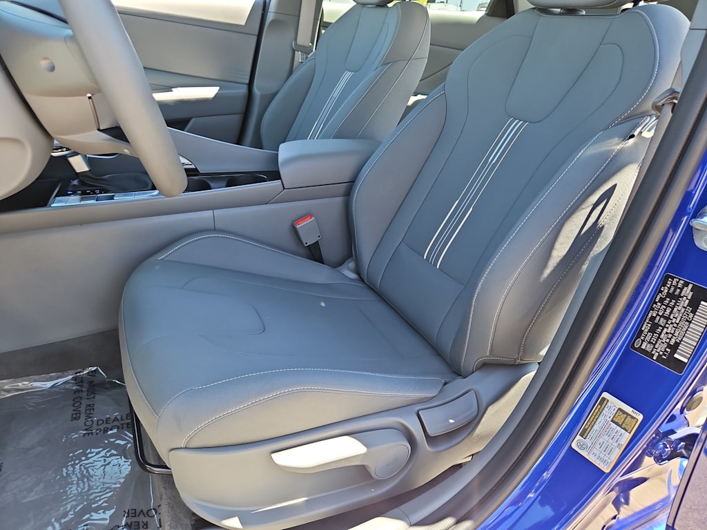 Thumbnail: 2025 Hyundai Elantra - 10
