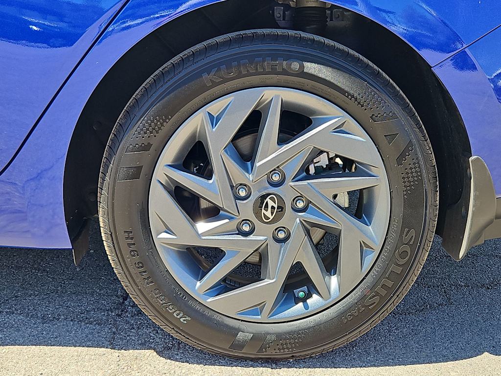 Thumbnail: 2025 Hyundai Elantra - 7