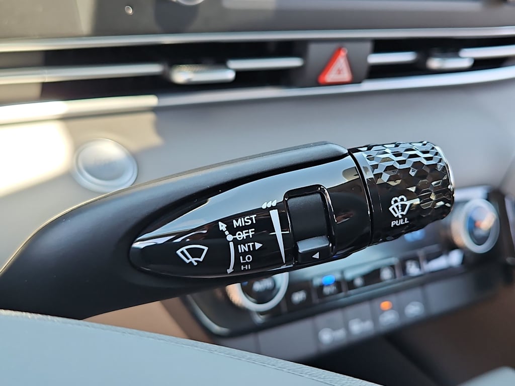 Thumbnail: 2025 Hyundai Elantra - 30