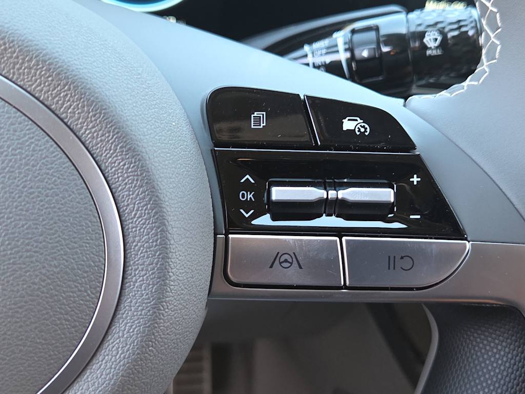 Thumbnail: 2025 Hyundai Elantra - 27