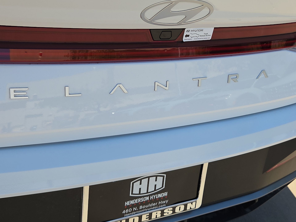 Thumbnail: 2025 Hyundai Elantra - 22