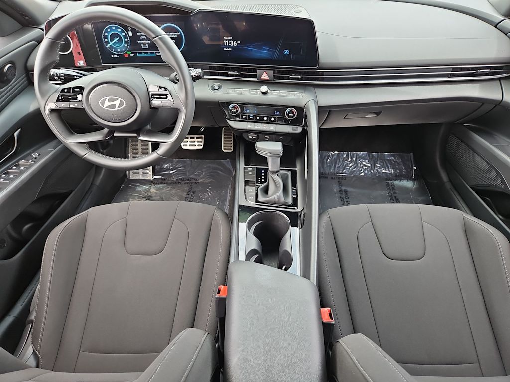 Thumbnail: 2025 Hyundai Elantra - 9
