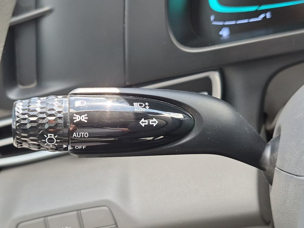 Thumbnail: 2025 Hyundai Elantra - 31