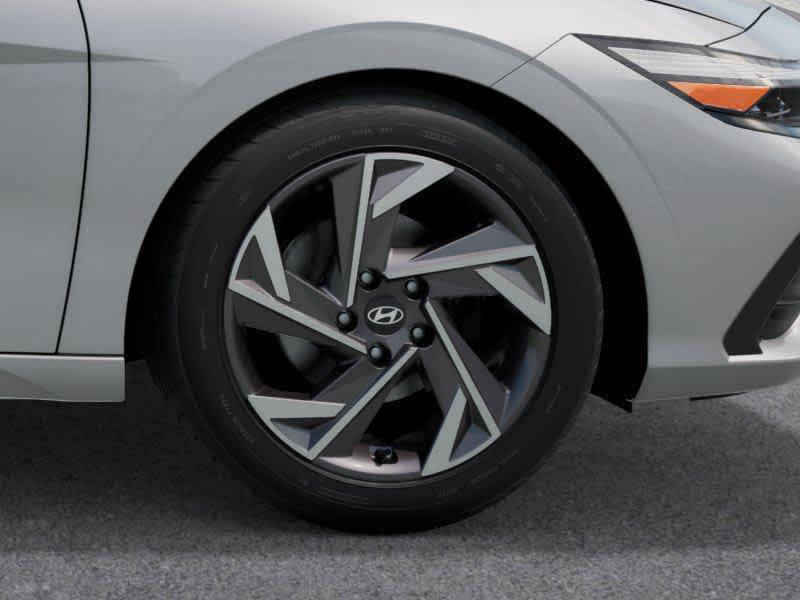 Thumbnail: 2025 Hyundai Elantra - 5