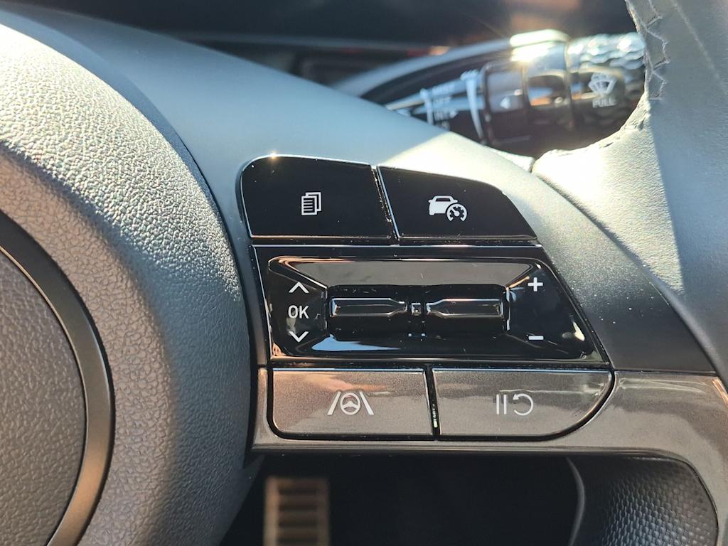 Thumbnail: 2025 Hyundai Elantra - 28