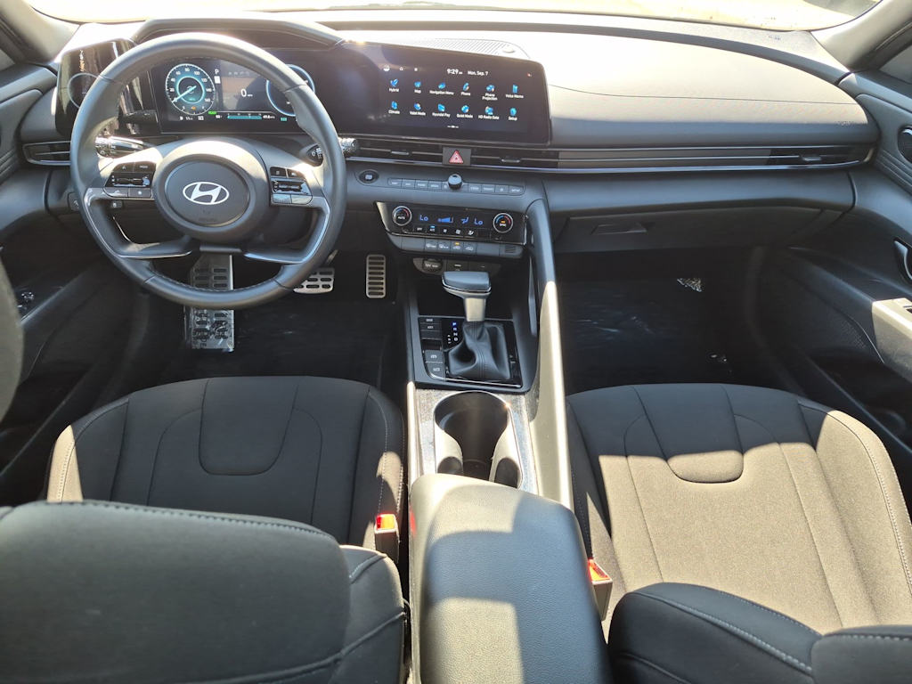 Thumbnail: 2025 Hyundai Elantra - 10
