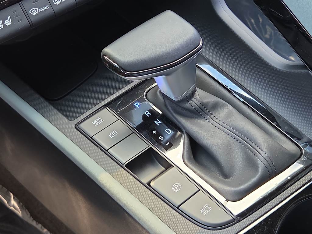 Thumbnail: 2025 Hyundai Elantra - 35