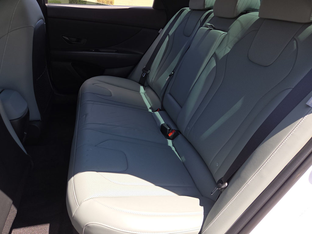 Thumbnail: 2025 Hyundai Elantra - 27