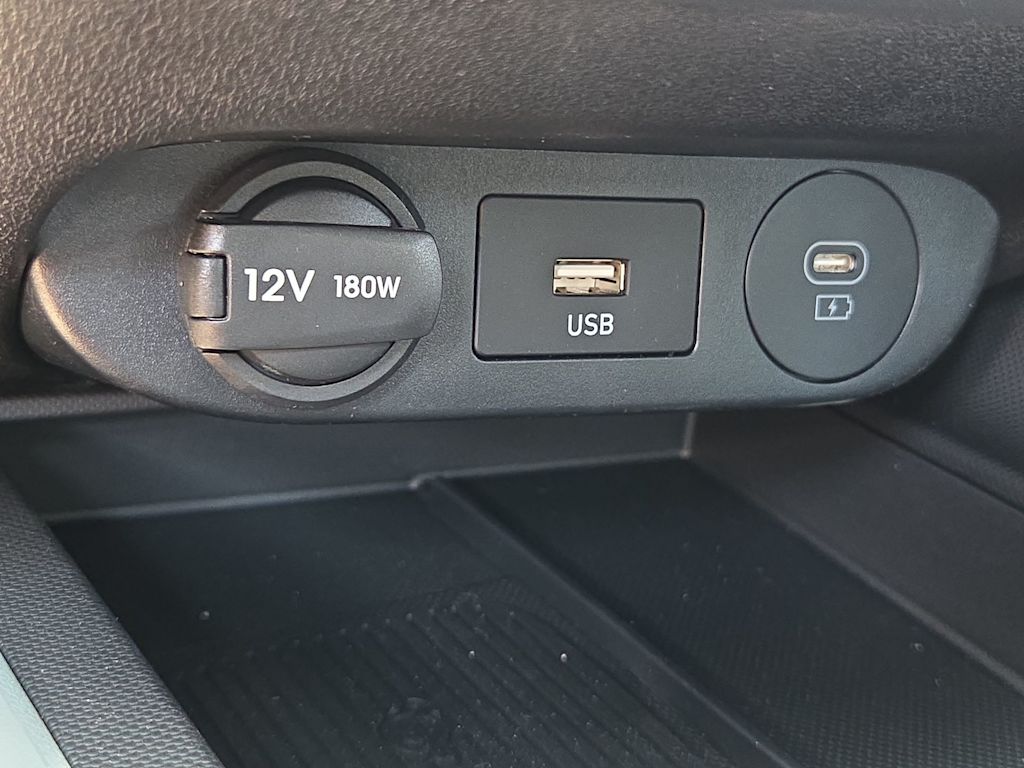 Thumbnail: 2025 Hyundai Elantra - 34