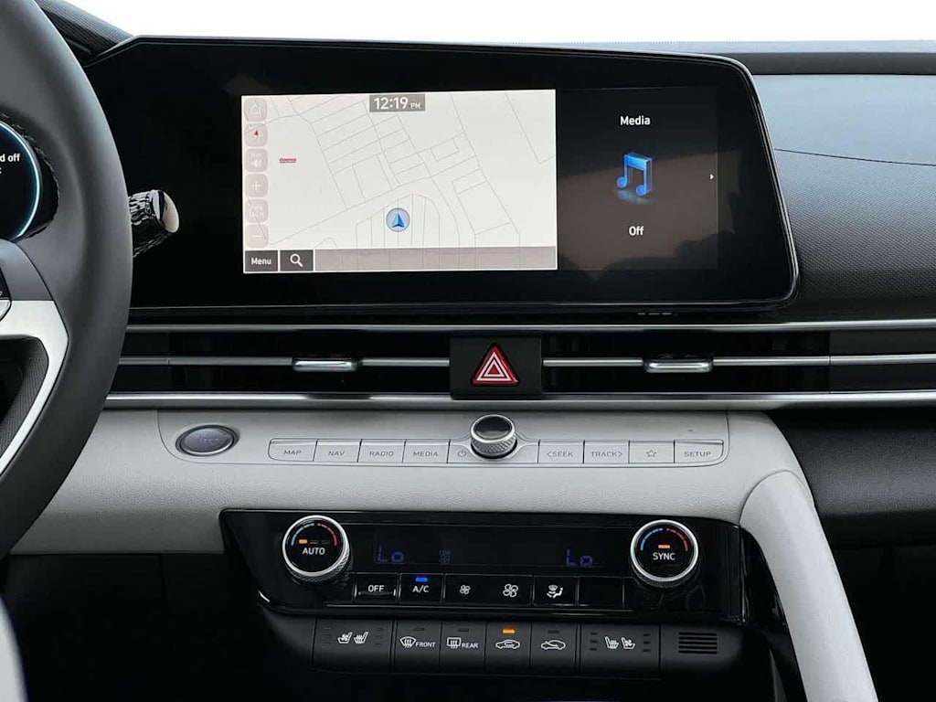 Thumbnail: 2025 Hyundai Elantra - 12