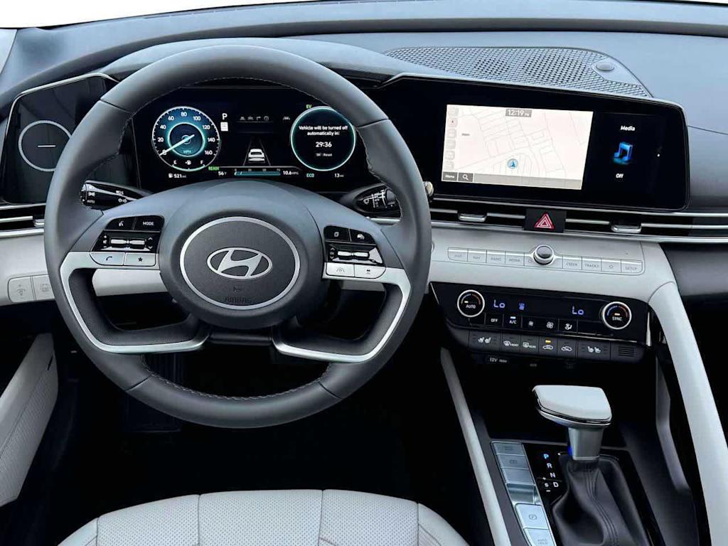 Thumbnail: 2025 Hyundai Elantra - 11