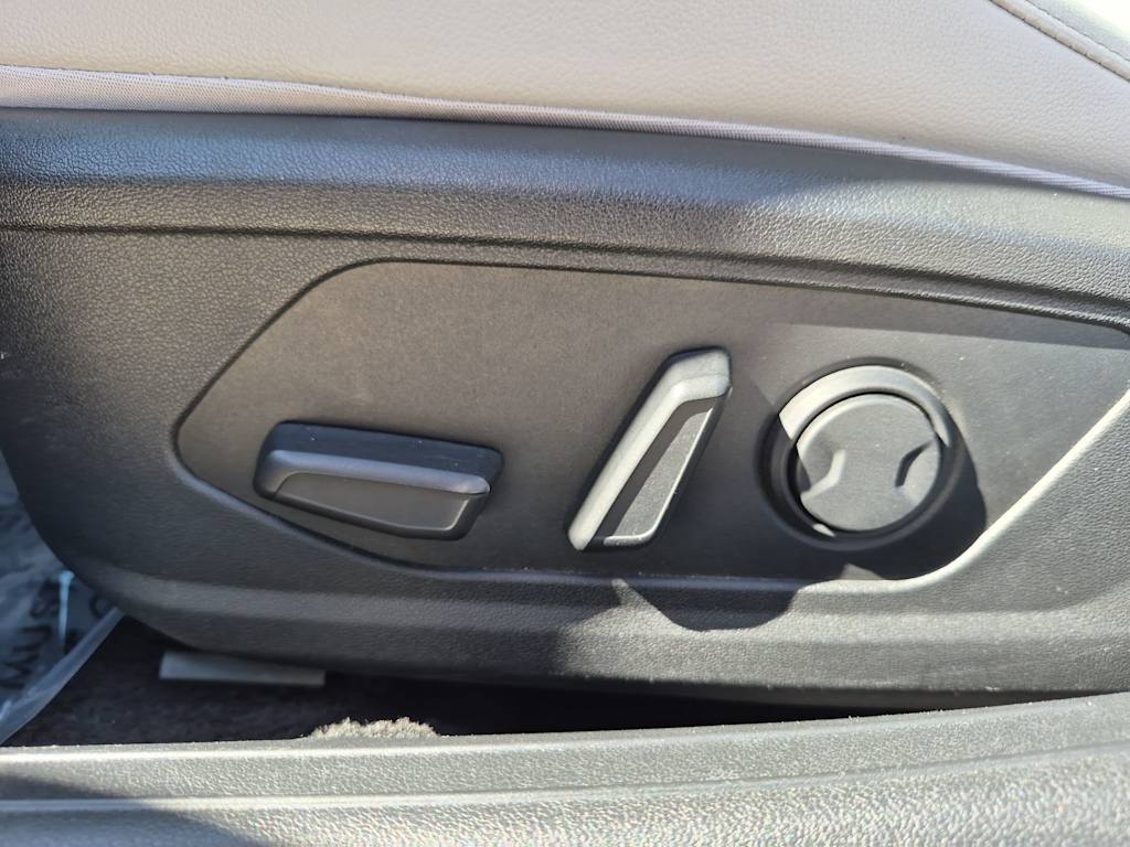 Thumbnail: 2025 Hyundai Elantra - 26