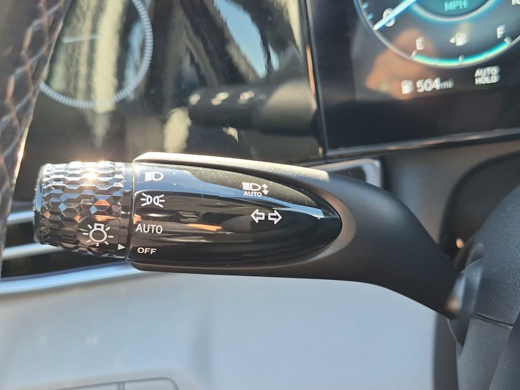 Thumbnail: 2025 Hyundai Elantra - 32