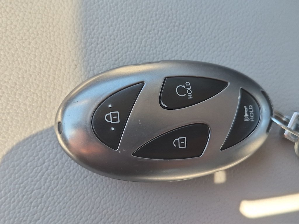 Thumbnail: 2025 Hyundai Elantra - 19