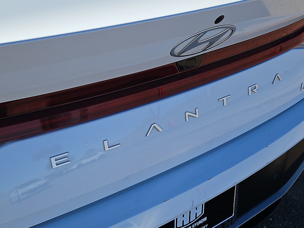 Thumbnail: 2024 Hyundai Elantra - 22