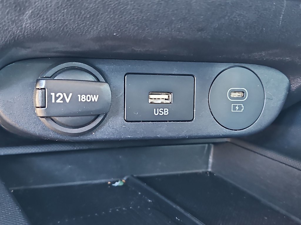 Thumbnail: 2024 Hyundai Elantra - 33