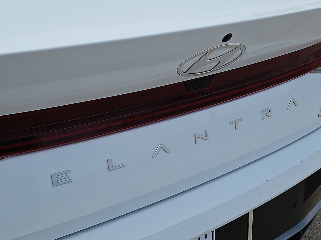 Thumbnail: 2024 Hyundai Elantra - 24