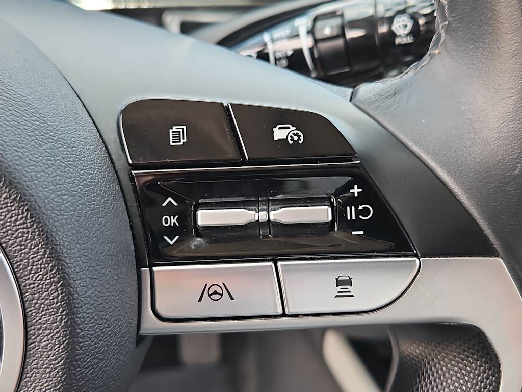 Thumbnail: 2024 Hyundai Elantra - 29