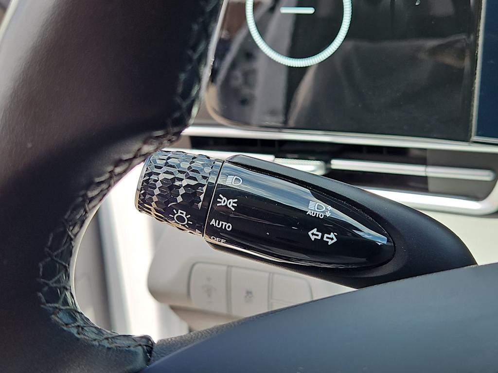 Thumbnail: 2024 Hyundai Elantra - 31