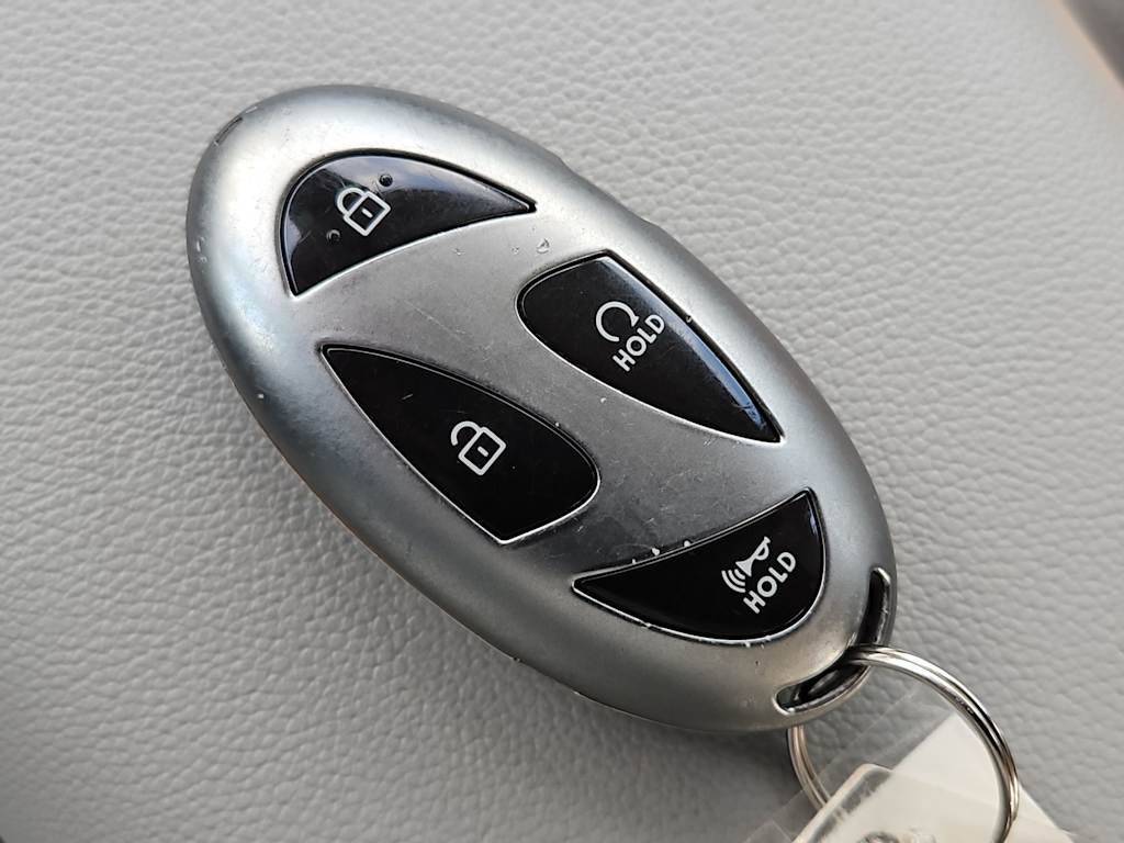 Thumbnail: 2024 Hyundai Elantra - 17