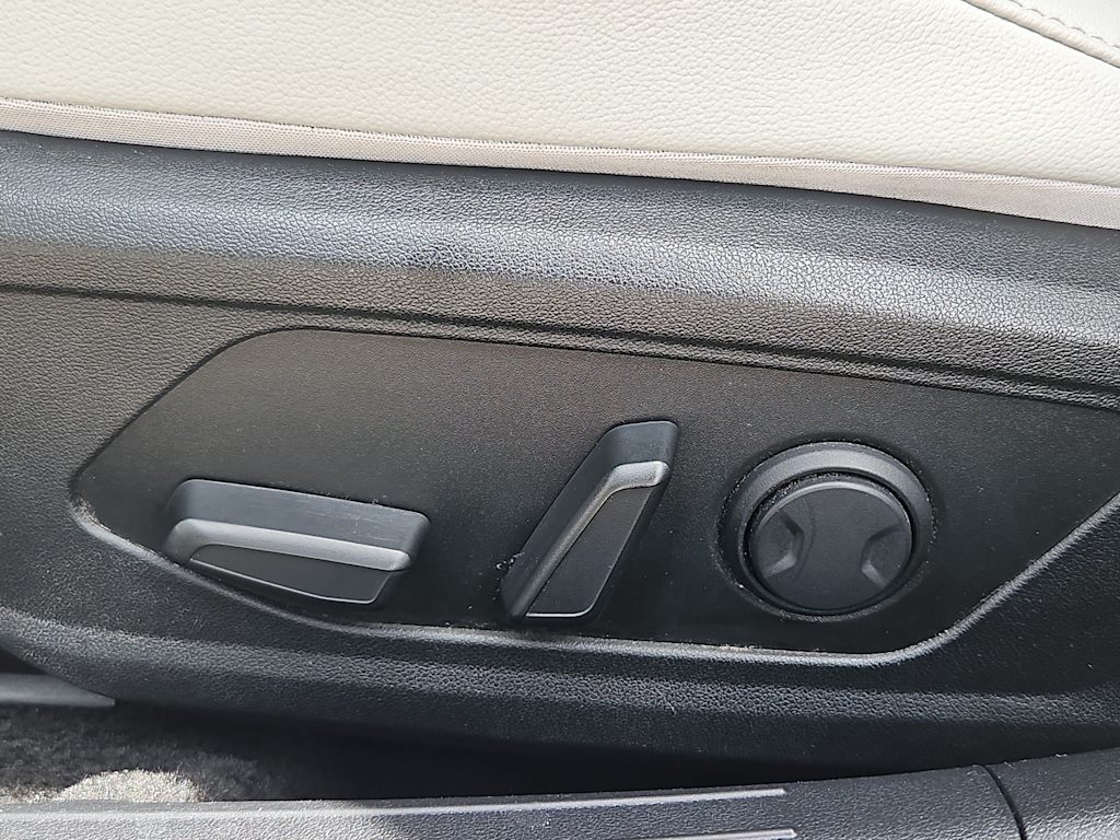 Thumbnail: 2024 Hyundai Elantra - 25
