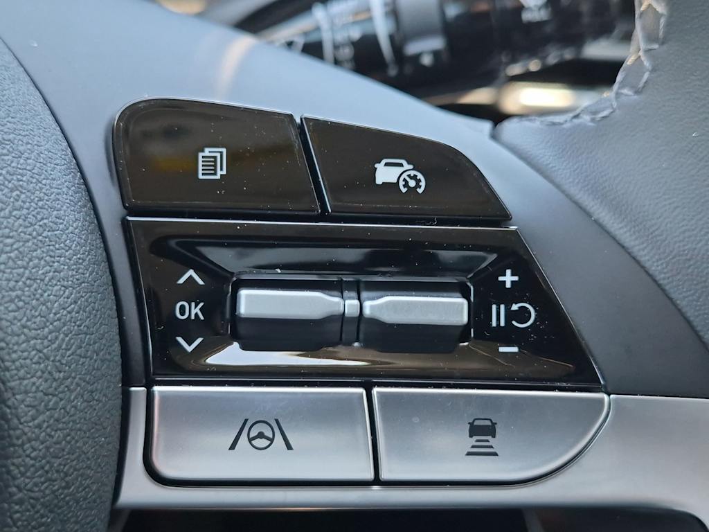 Thumbnail: 2026 Hyundai Elantra - 29
