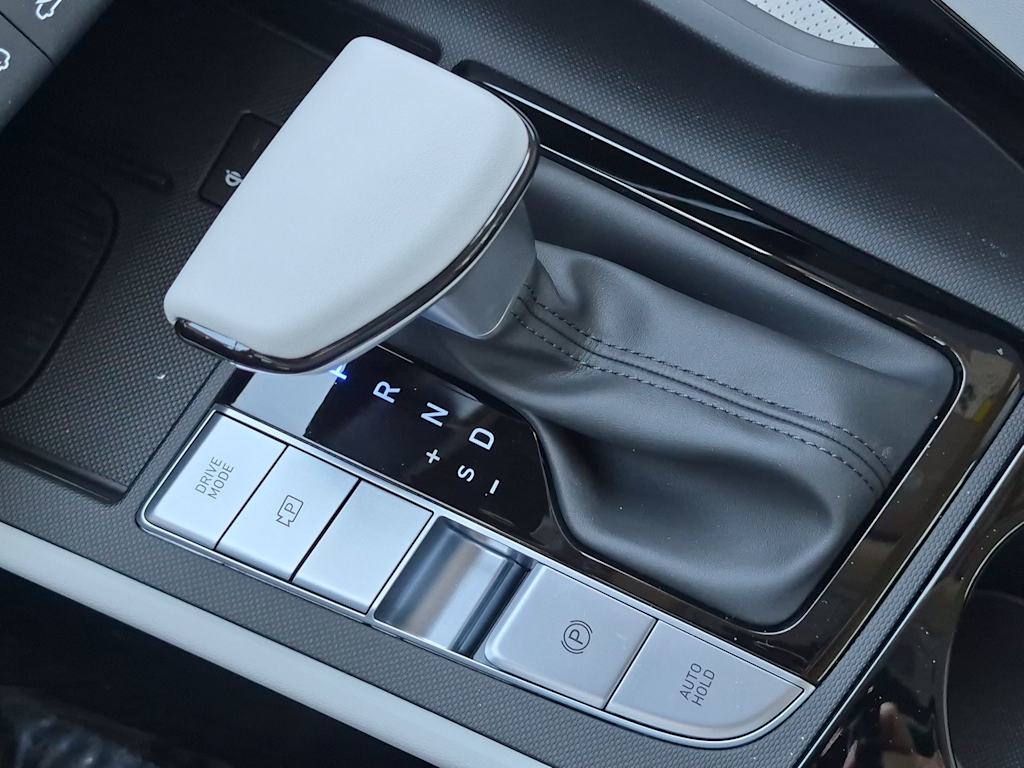 Thumbnail: 2026 Hyundai Elantra - 15