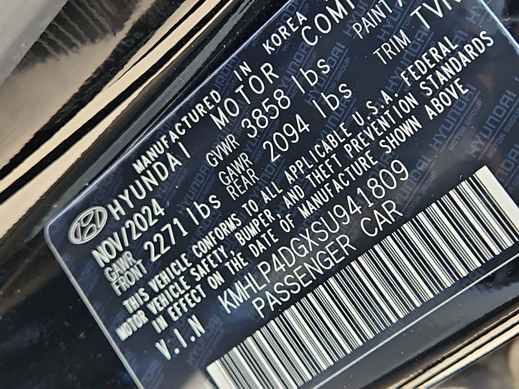 2025 Hyundai Elantra Limited Edition 35