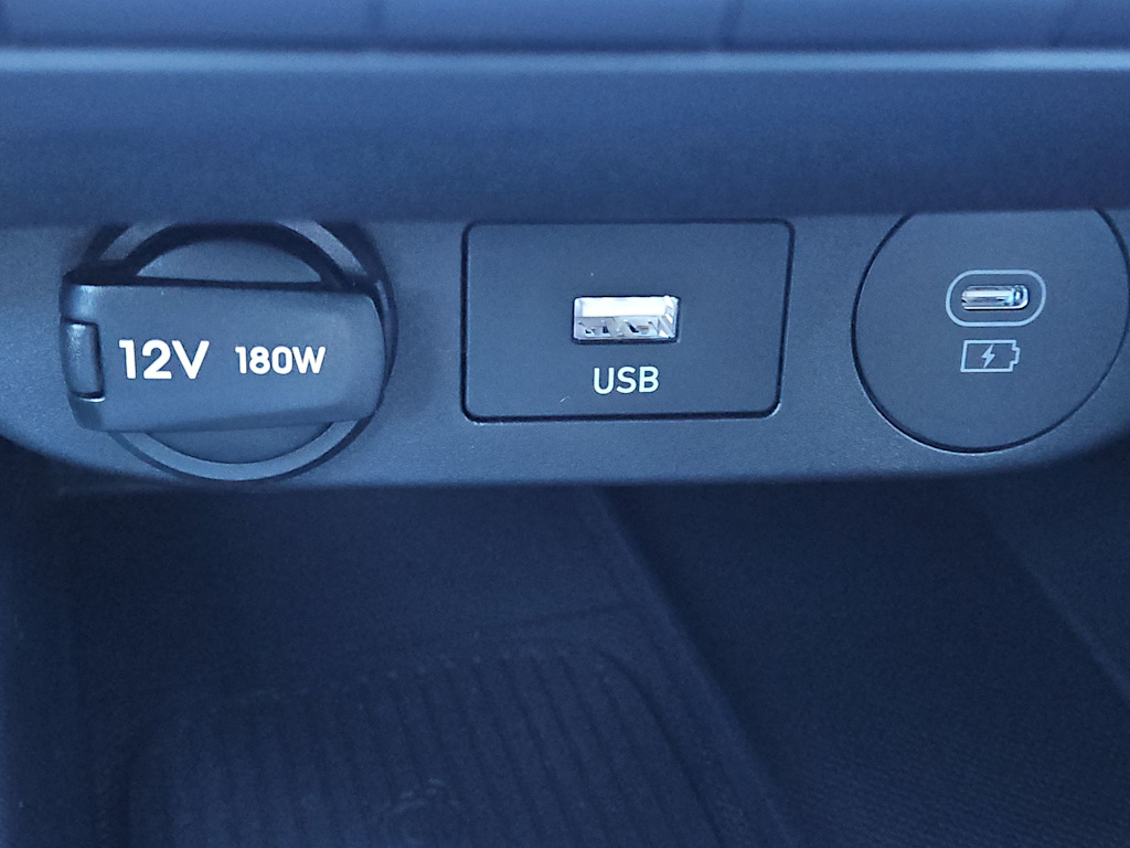 2025 Hyundai Elantra Limited Edition 33