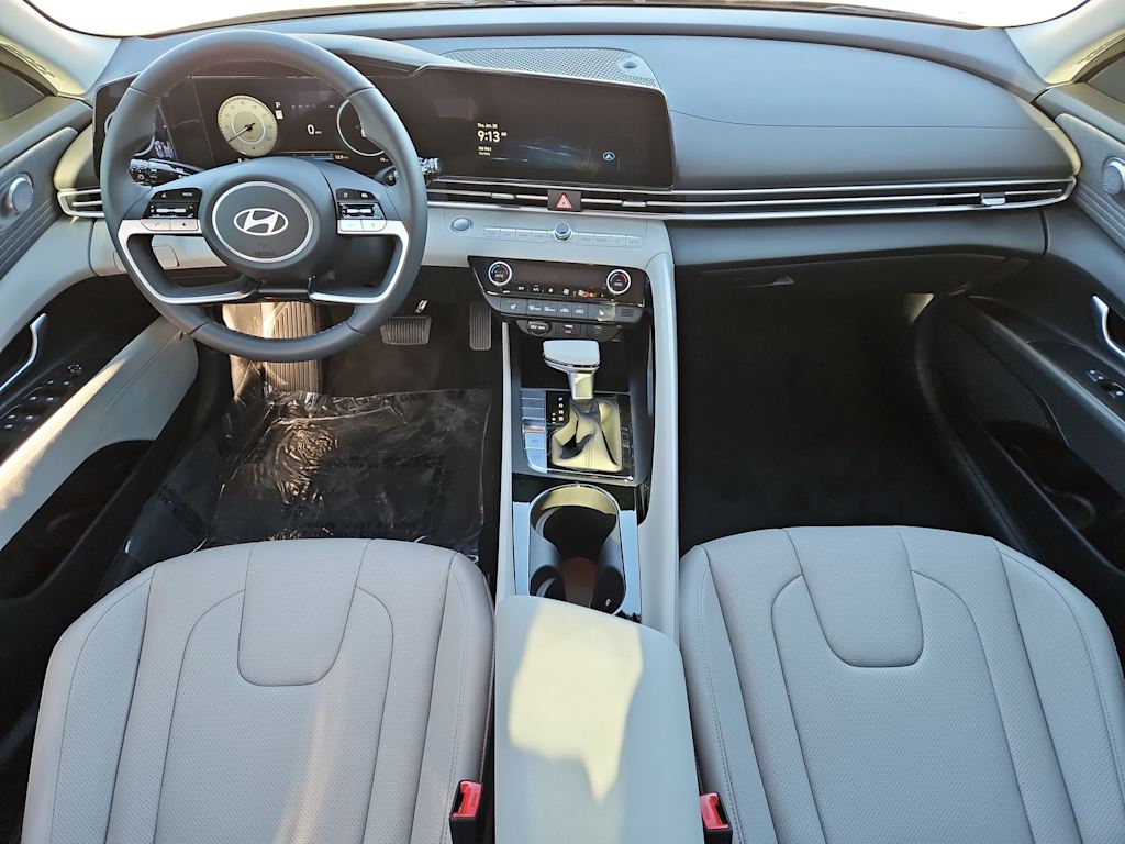 2025 Hyundai Elantra Limited Edition 9