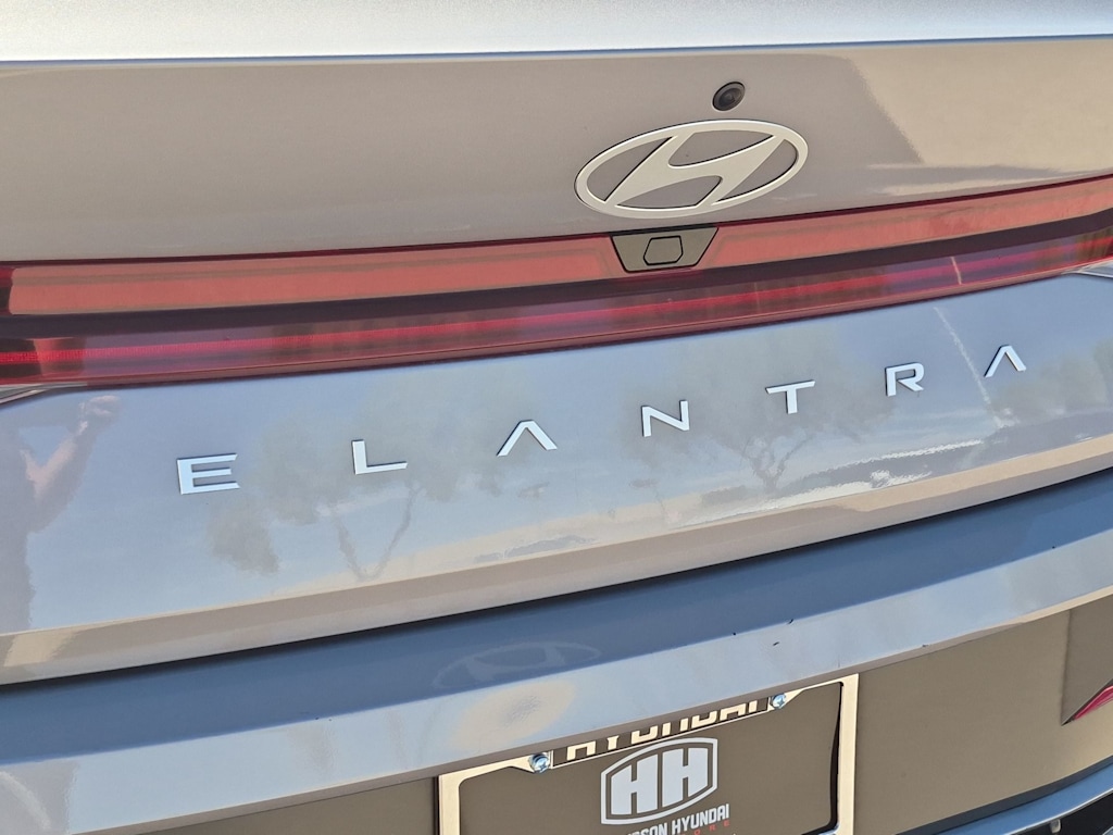 Thumbnail: 2025 Hyundai Elantra - 26
