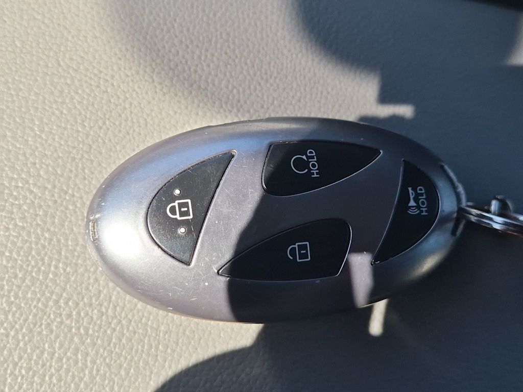 Thumbnail: 2025 Hyundai Elantra - 35