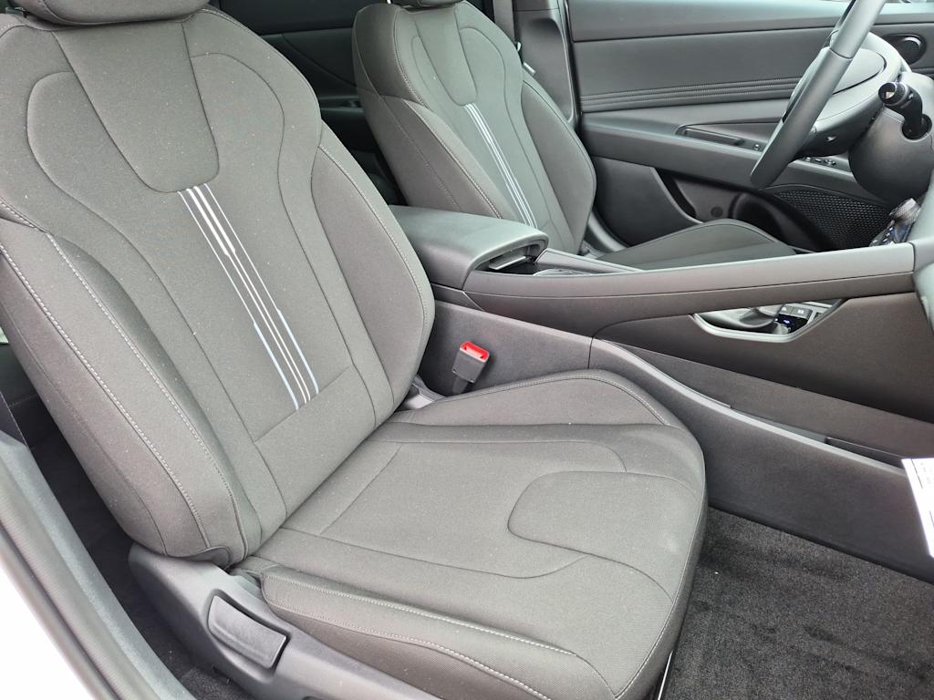 Thumbnail: 2026 Hyundai Elantra - 12