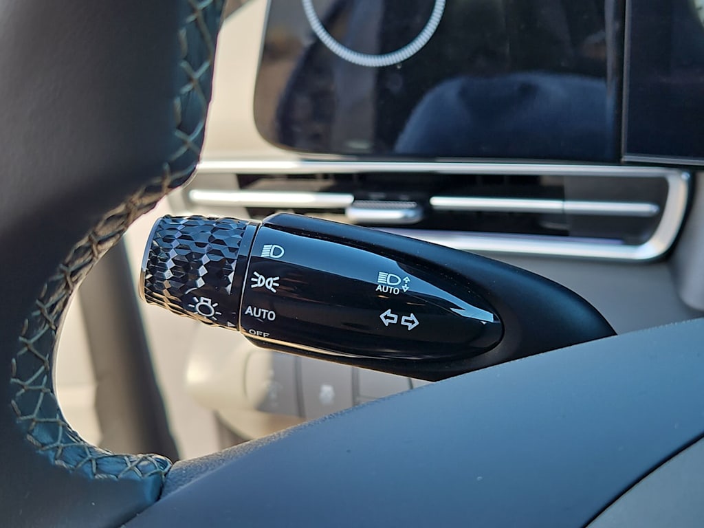 Thumbnail: 2025 Hyundai Elantra - 32