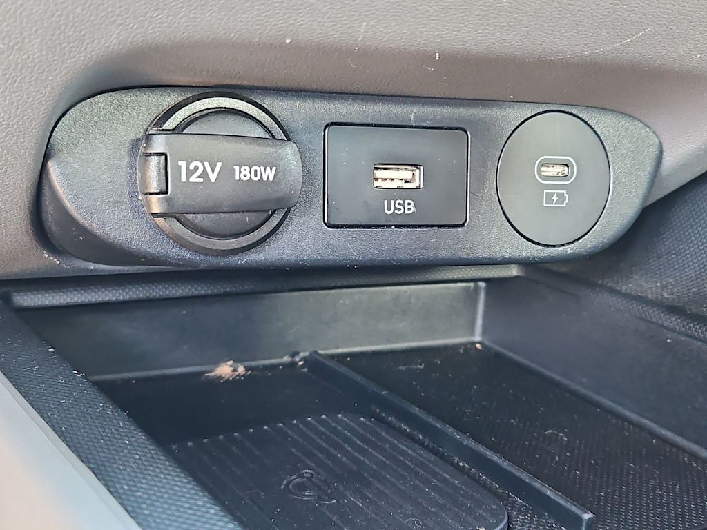 Thumbnail: 2025 Hyundai Elantra - 36