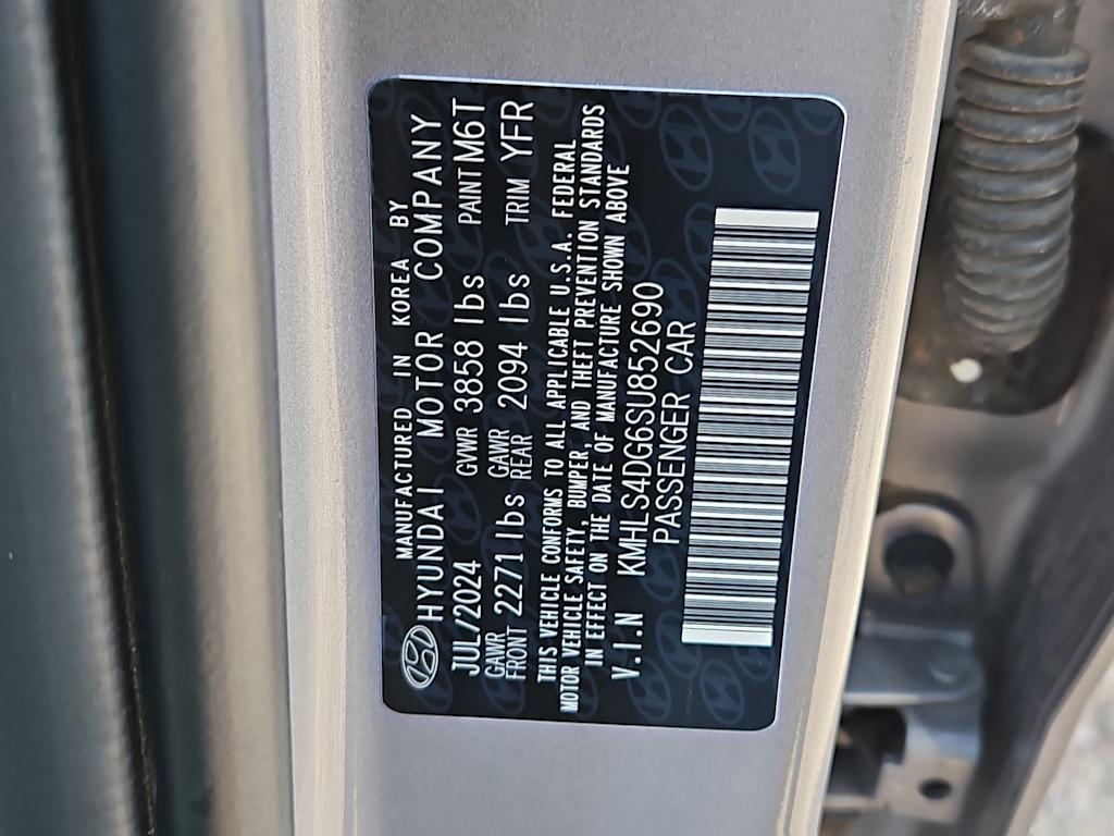 Thumbnail: 2025 Hyundai Elantra - 18