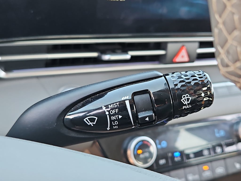 Thumbnail: 2025 Hyundai Elantra - 31