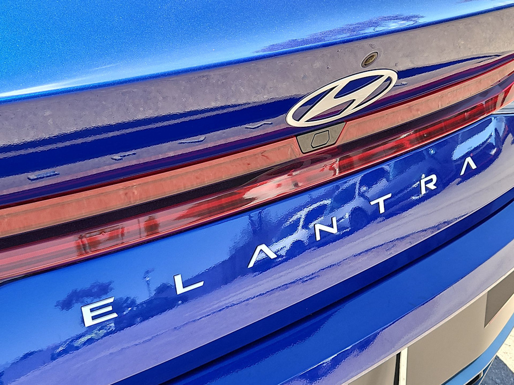 Thumbnail: 2025 Hyundai Elantra - 24